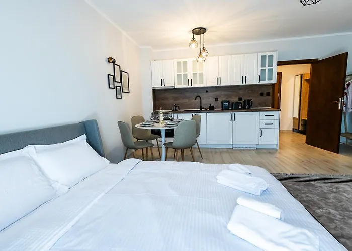 Bella Mare Boutique *